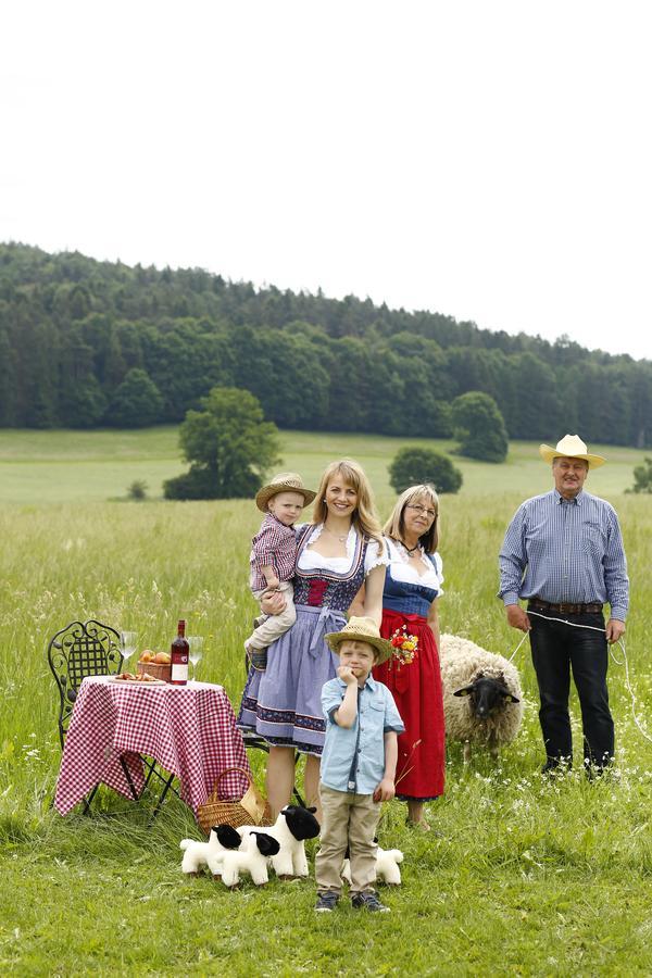 Landhotel Zur Gruenen Kutte 베른샤우센 외부 사진